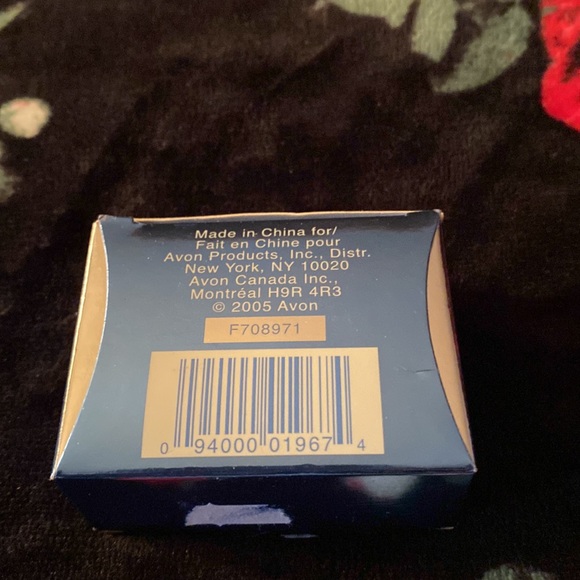 STERLING SILVER RHINESTONE ACCENTED DOLPHIN PENDANT AVON - Picture 9 of 9